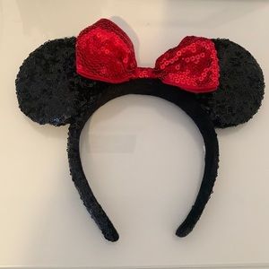 Disney Land Miney Mouse Ears